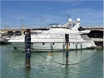 Azimut 62 Fly