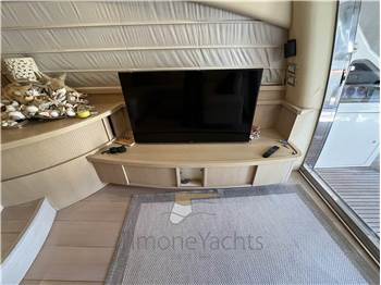 Azimut 62 Fly