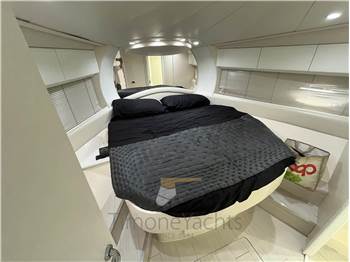 Pershing 52