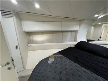 Pershing 52