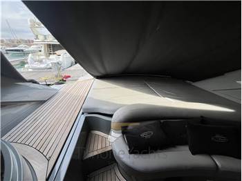 Pershing 52