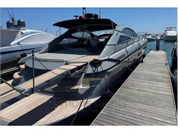 Pershing 52
