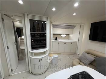 Pershing 52
