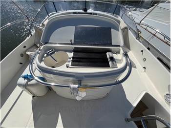 Aicon 56' Fly Bridge