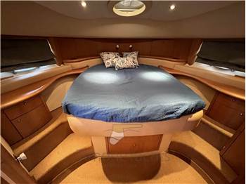 Aicon 56' Fly Bridge