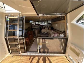 Ferretti Yachts FERRETTI 530