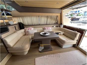 Ferretti Yachts FERRETTI 530