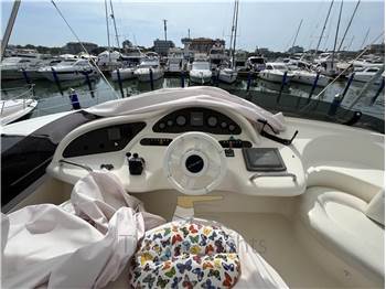 Azimut 46E