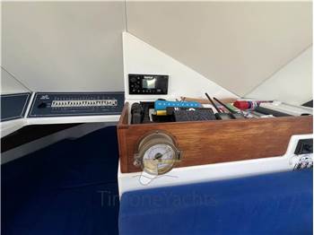 Sette Mari F 27 Fly America