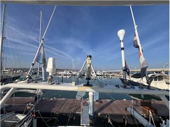 Sette Mari F 27 Fly America