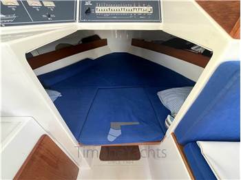 Sette Mari F 27 Fly America