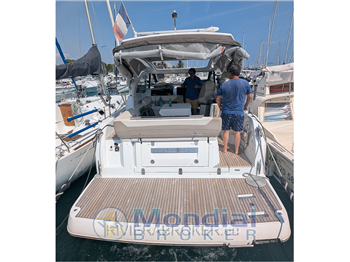 JEANNEAU LEADER 33 HARD TOP
