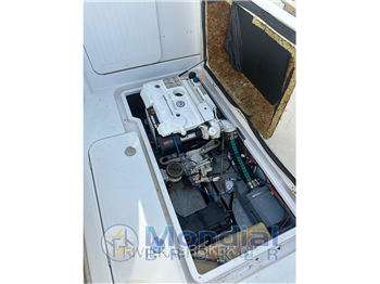 ARVOR 215
