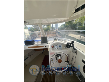 ARVOR 215