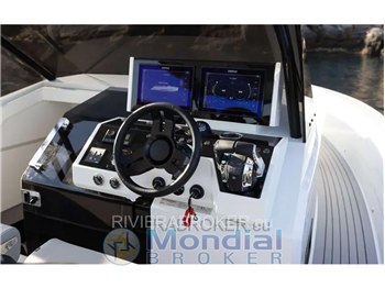 DE ANTONIO YACHTS D36 OPEN Soft-Top