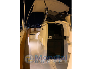 INVICTUS 270 FX T.TOP