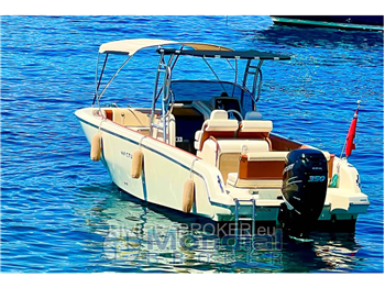INVICTUS 270 FX T.TOP