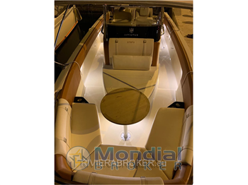 INVICTUS 270 FX T.TOP