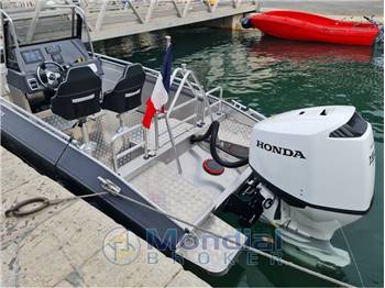 SILVER BOAT VENEET SHARK CCX