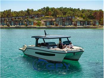 Tesoro Yacht CAT T 38