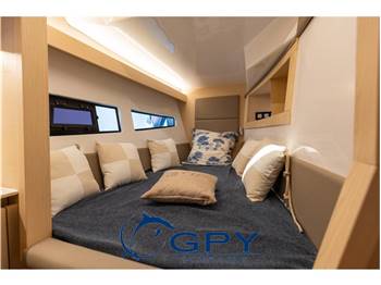 Tesoro Yacht CAT T 38
