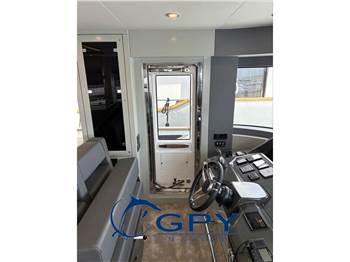 Sirena Yachts Sirena Yachts 68