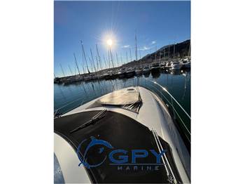 Sunseeker Predator 62