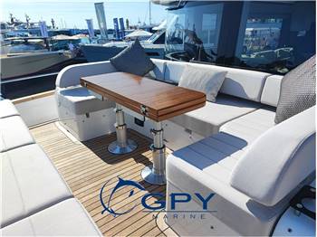 Sirena Yachts Sirena 60