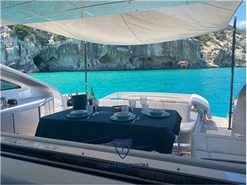 Pershing 62