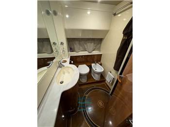 Ferretti Yachts FERRETTI 680