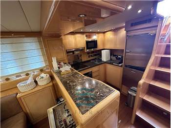 Overmarine Mangusta 80 HT