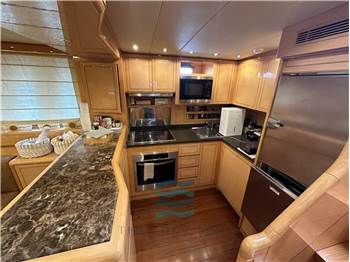 Overmarine Mangusta 80 HT