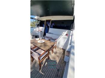 Uniesse Marine UNIESSE 42 Fly