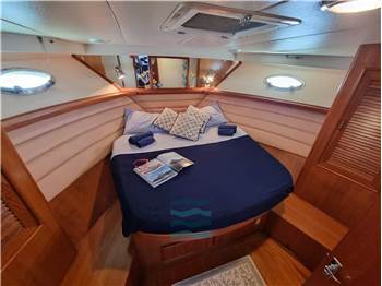 Uniesse Marine UNIESSE 42 Fly