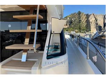 Ferretti Yachts FERRETTI 550