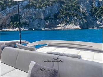 Pershing 62