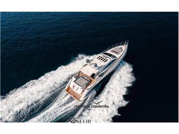 Azimut 68S