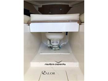 Bertram Yacht 26' SF