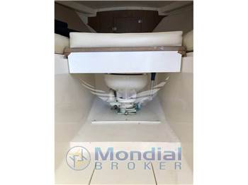Bertram Yacht 26' SF