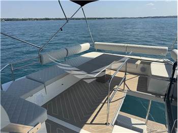Cobra Yachts MAESTRO 42