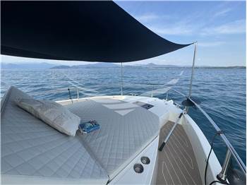 Cobra Yachts MAESTRO 42