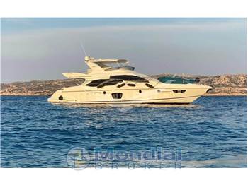 Azimut 62E