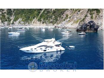 Azimut 62E