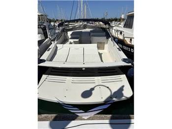 Tornado Tornado 38' Flush Deck