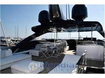 Riva 102 Corsaro Super
