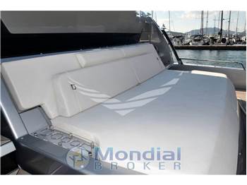 Riva 102 Corsaro Super