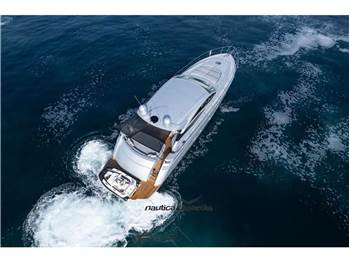 Pershing 62
