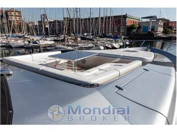 Pershing Pershing 82
