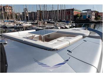Pershing Pershing 82