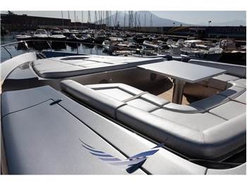 Pershing Pershing 82